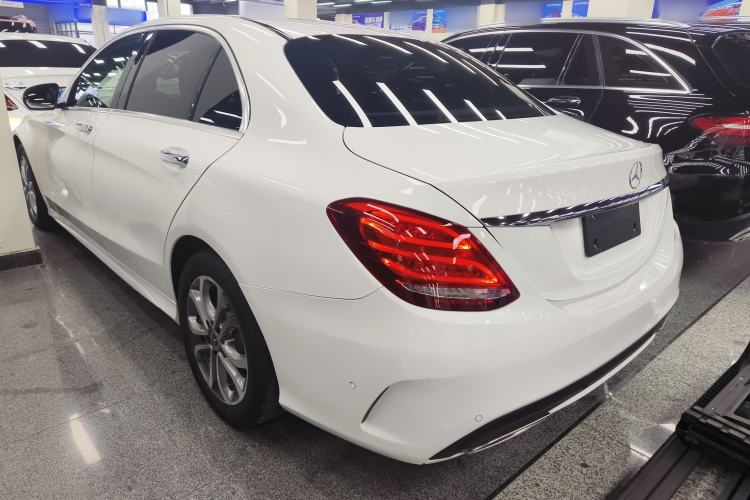 Used Mercedes-Benz C-Class 2018 C 180 L Fashion Edition Sport Version Rear Left 45 Deg