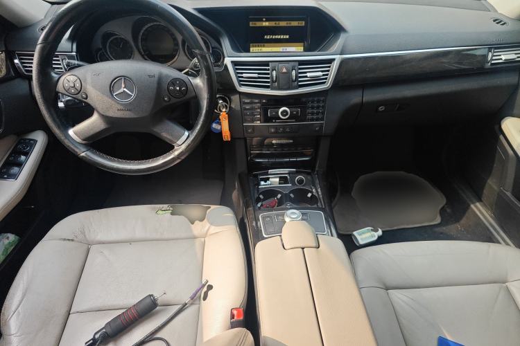 Used Mercedes-Benz E-Class 2010 E 300 L Fashion Model