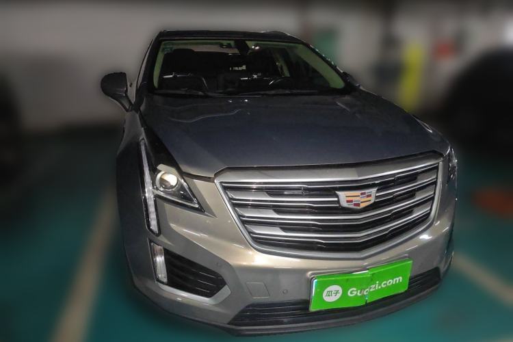 Used Cadillac XT5 2018 25T Luxury Model Front Right 45 Deg