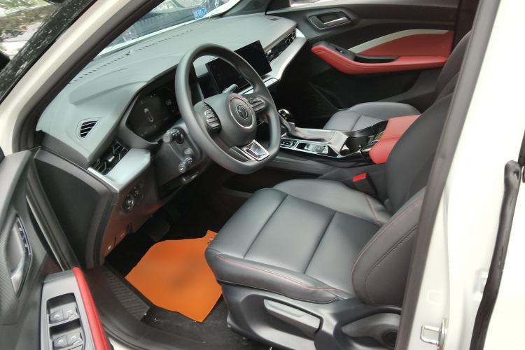 Used MG 5 2023 180 DVVT CVT Luxury Edition Left Front Seat