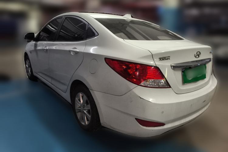 Used Hyundai Verna (older generation) 2010 Sedan 1.4L Manual Comfort GS Rear Left 45 Deg