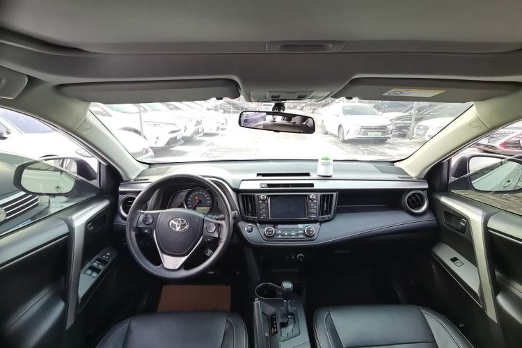 Used Toyota RAV4 2016 2.0L CVT Two-Wheel Drive Fashion Edition China V Standard