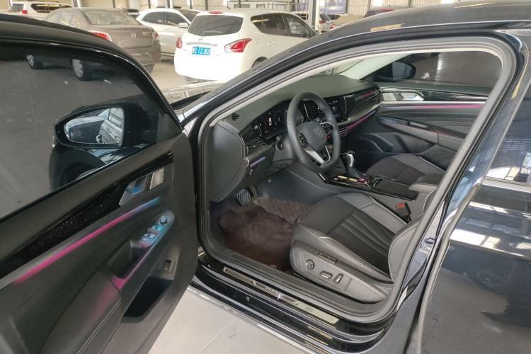 Used Volkswagen Passat 2024 380TSI Starry Dragon Edition Driver Seat