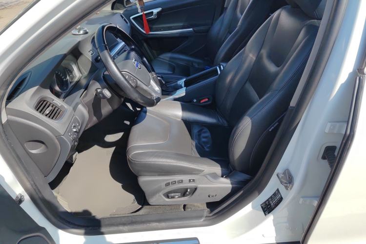 Used Volvo V60 2015 T5 Zhiyi Edition Left Front Seat