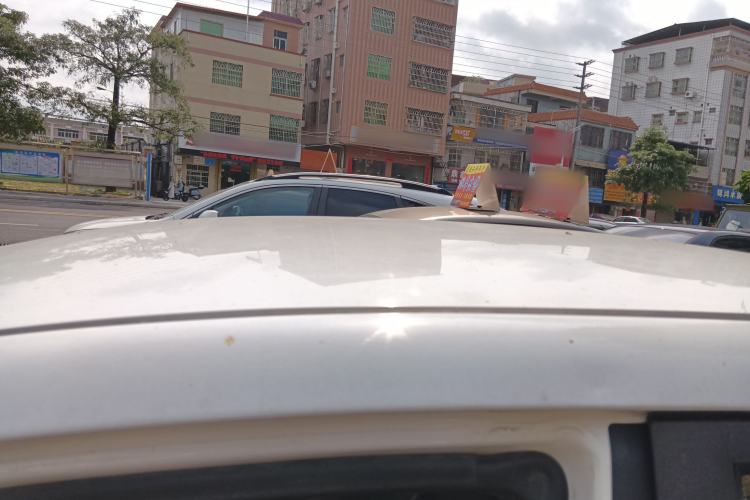 Used BYD F3 2016 1.5L Automatic Luxury Model Roof