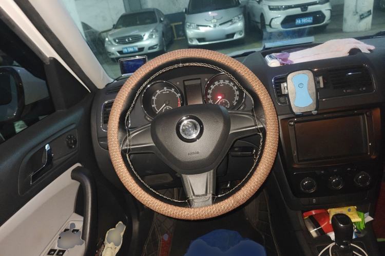 Used Skoda Yeti 2016 1.4TSI DSG Advanced Edition Steering Wheel