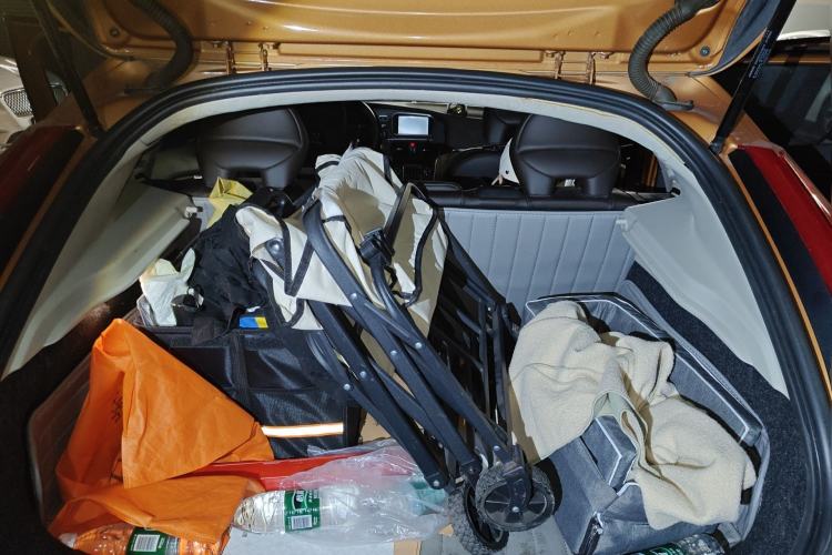 Used Volvo V40 2014 2.0T Zhiya Edition
