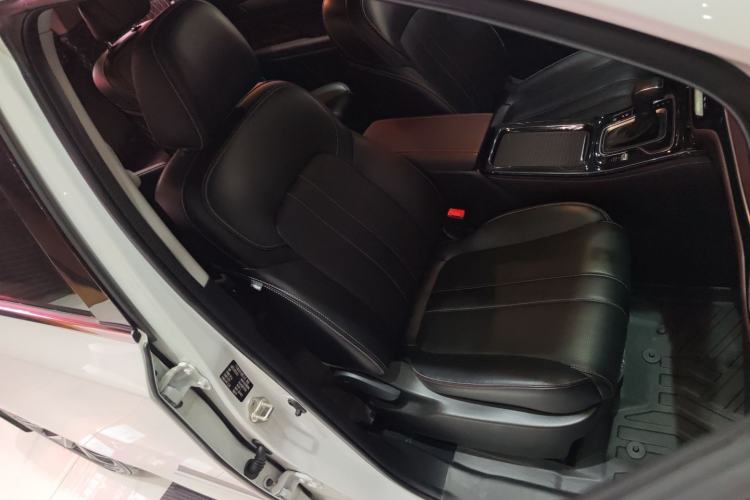 Used GAC Trumpchi M6 2023 PRO 270T DCT Luxury Edition
