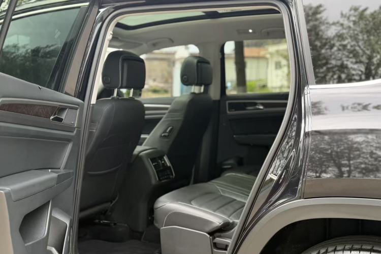 Used Volkswagen Teramont 2017 530 V6 Four-Wheel Drive Flagship Edition Interior 7