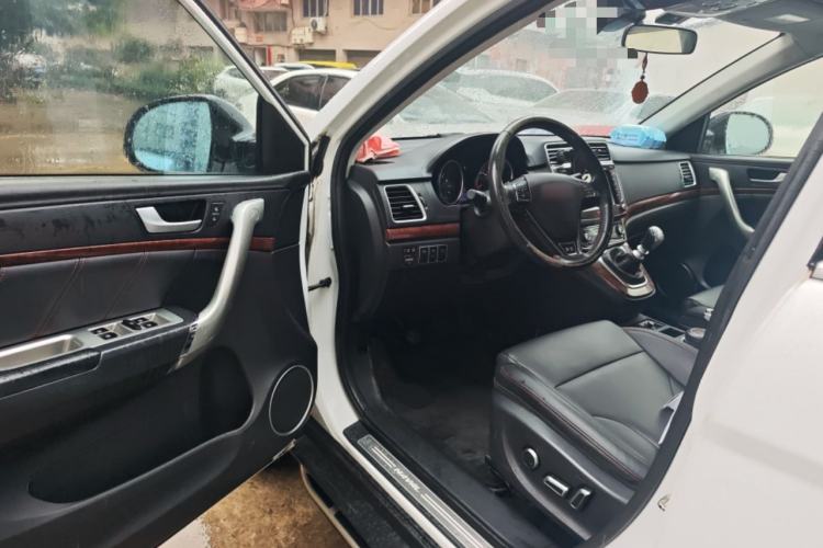 Used Haval H6 2015 Revised Version Sport Edition 1.5T Manual Transmission Two-Wheel Drive Elite Grade