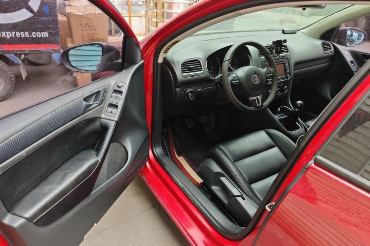 Used Volkswagen Golf 2011 1.4 TSI Manual Comfort Edition Driver Seat