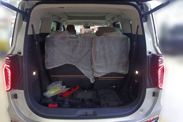 Used Hongqi HQ9 2023 2.0T Smart Connect Flagship Edition Trunk