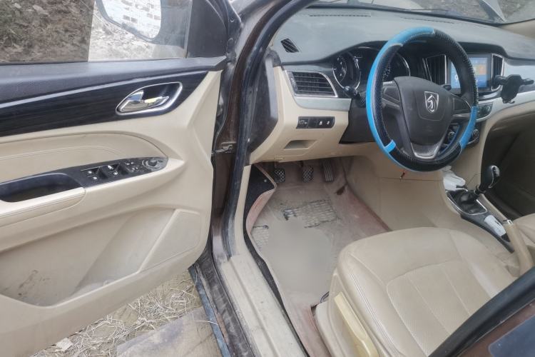 Used Baojun 730 2016 1.5L Manual Comfort Version 7 Seats China V Emission Standard