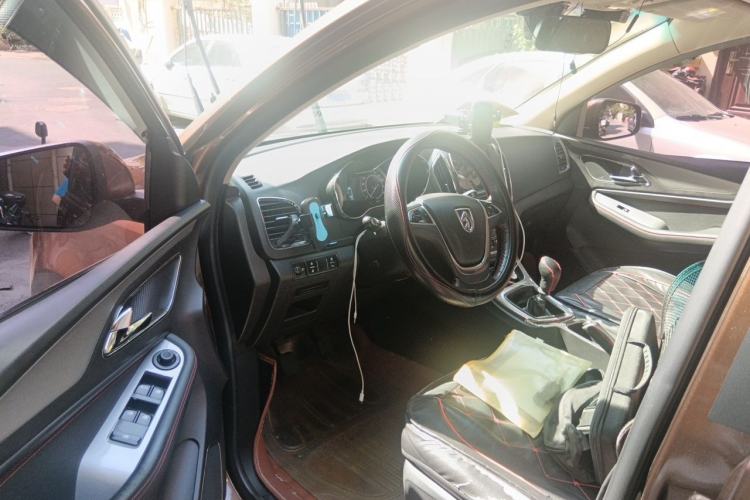 Used Baojun 560 2016 1.8L Manual Luxury Edition
