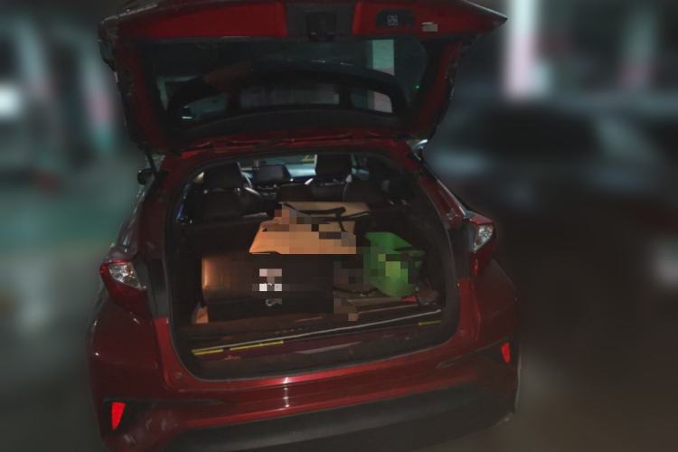 Used Toyota C-HR 2018 2.0L Leading with Sunroof China VI Standard Trunk