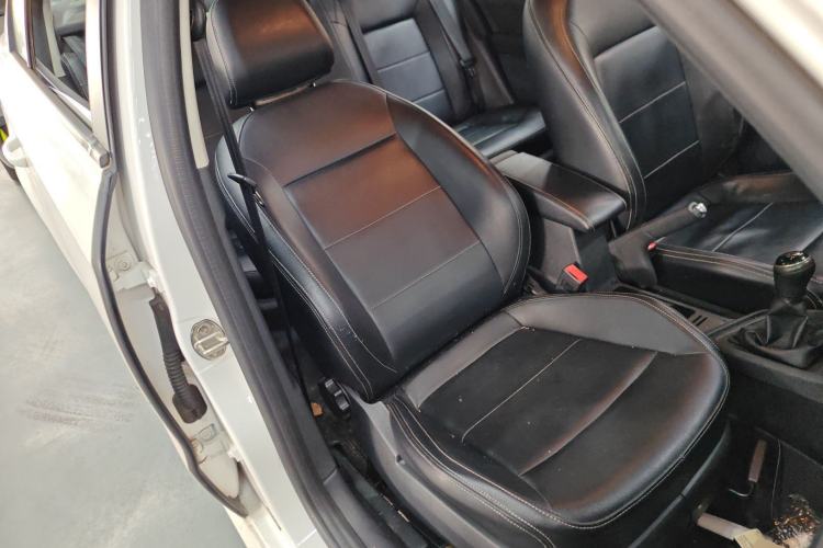 Used Volkswagen Lavida 2017 1.6L Manual Fashion Edition