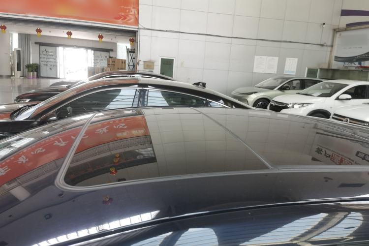 Used Buick LaCrosse 2021 652T Luxury Model Roof