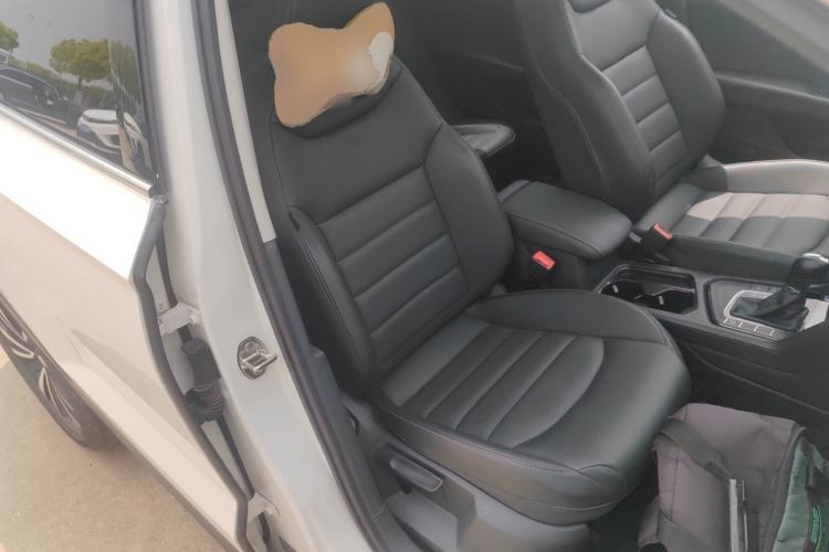 Used Volkswagen Tharu 2022 280TSI Two-Wheel-Drive Luxury Edition Right Front Seat