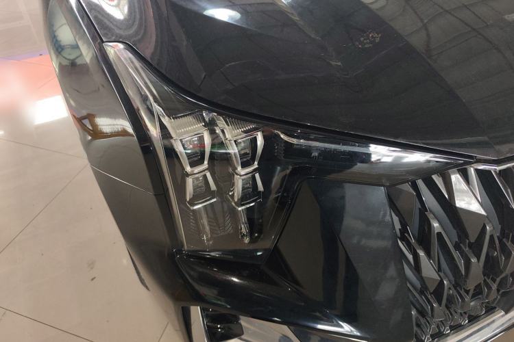 Used GAC Trumpchi GS8 2022 Dual-Engine Series 2.0TM Two-Wheel Drive Prestige Edition (7 Seats) Right Front Headlight