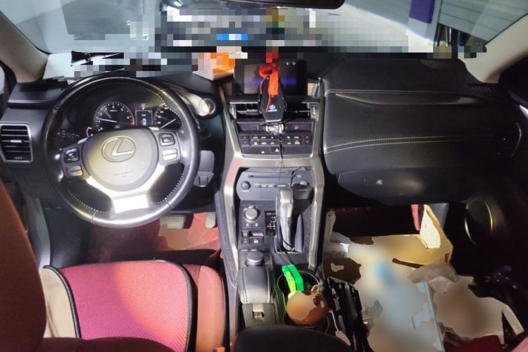 Used Lexus NX 2015 200 Front-Wheel Drive X-Trail SE Edition Center Console