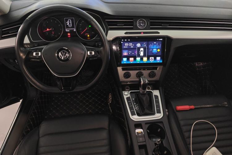 Used Volkswagen Magotan 2018 280TSI DSG Enjoyment Model Center Console