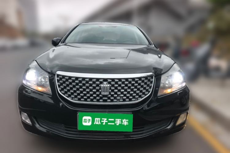 Used Toyota Crown 2011 2.5L Royal Special Edition with Leather and Sunroof
