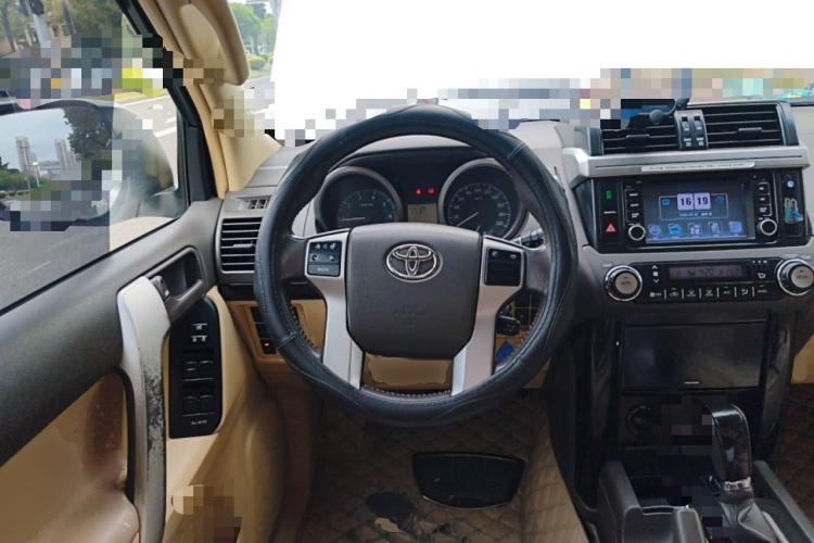 Used Toyota Prado 2013 2.7L Automatic Middle East Version
