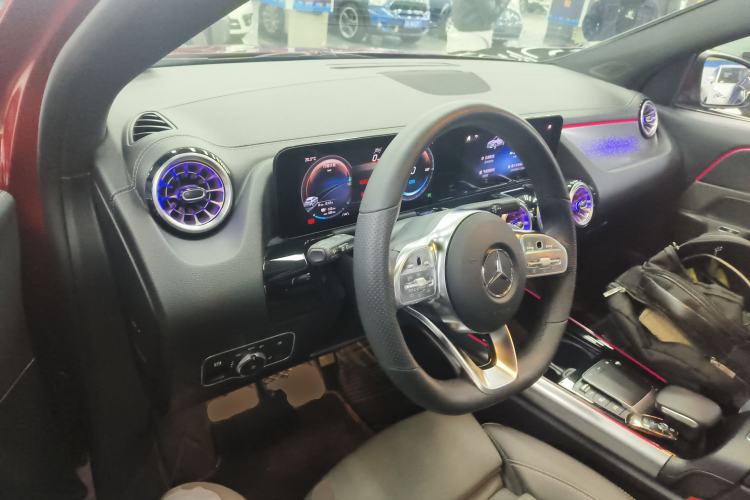 Used Mercedes-Benz EQA 2022 EQA 300 4MATIC Launch Edition
