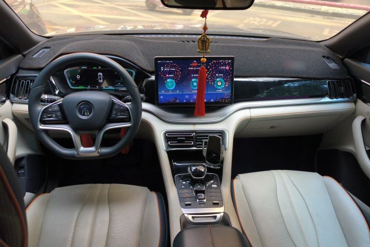 Used BYD Song PLUS New Energy 2021 DM-i 110KM Flagship PLUS Center Console