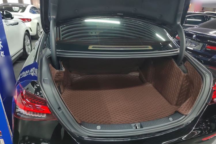 Used Mercedes-Benz E-Class 2022 E 300 L Luxury Model Trunk