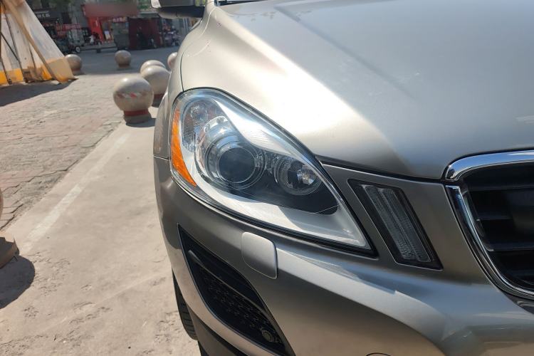 Used Volvo XC60 2013 T5 Zhiya Edition Right Front Headlight