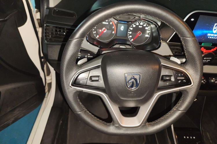 Used Baojun 310W 2018 1.5L Automatic Luxury Version China V Steering Wheel