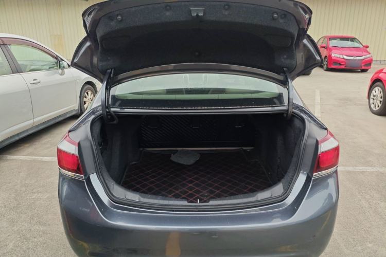 Used Chevrolet Cruze 2015 1.5L Automatic Fashion Navigation Edition Trunk