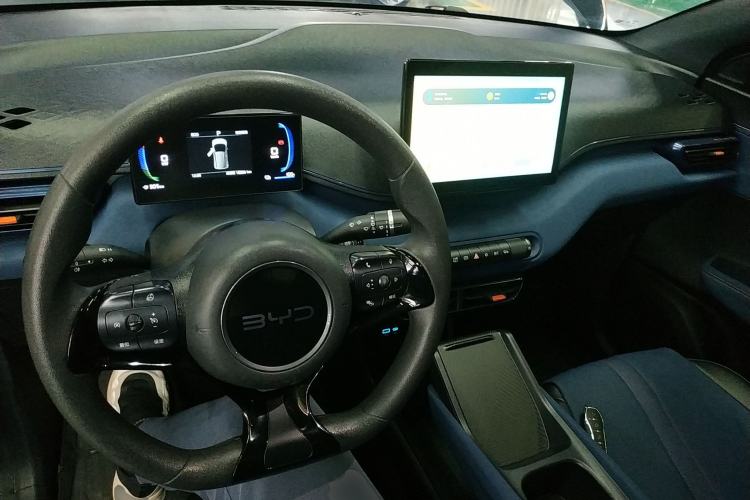 Used BYD Seagull 2025 305km Active Version Center Console