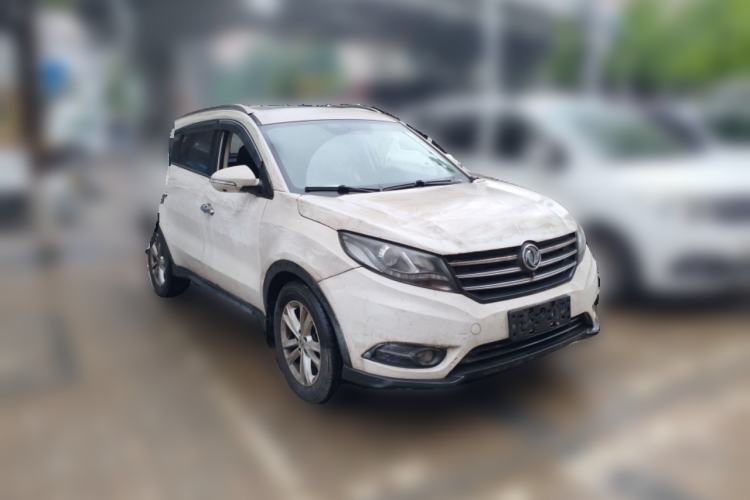 Used Dongfeng Fengon 580 2016 1.8L Manual Comfort Model Front Right 45 Deg