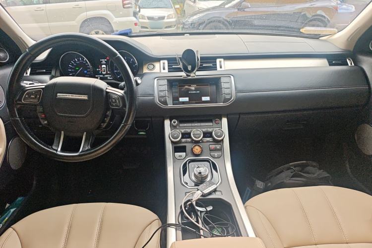 Used Land Rover Range Evoque 2015 2.0T Five-Door Enjoyment Edition Center Console