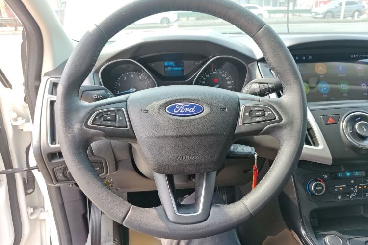 Used Ford Focus 2017 Hatchback EcoBoost 125 Automatic - Ultra-Powerful Style Edition with Smart Drive Features