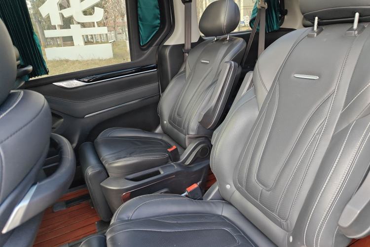 Used SAIC MAXUS G20 2019 First Edition 2.0T Automatic Luxury Executive Version China V Standard