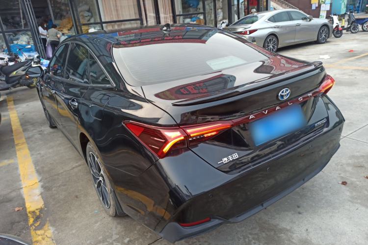 Used Toyota Avalon 2023 Dual-Engine 2.5L Luxury Edition Exterior 2