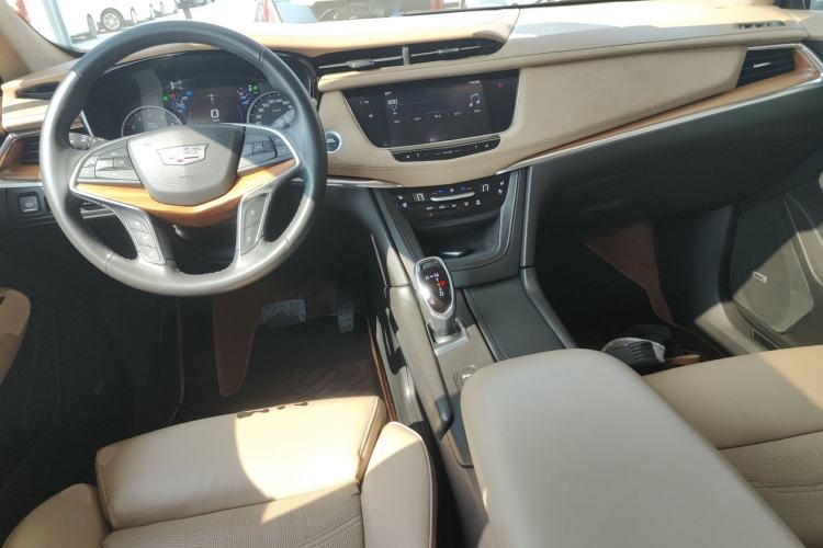 Used Cadillac XT5 2016 28T 4x4 Platinum Edition
