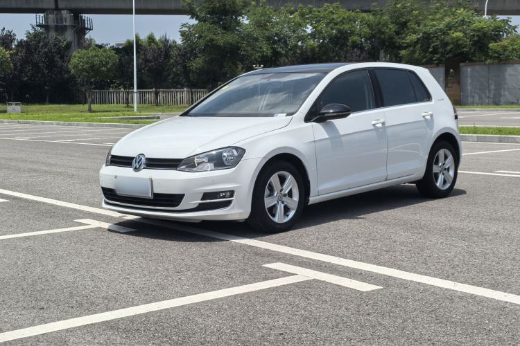 Used Volkswagen Golf 2017 1.6L Automatic Comfort Million-Vehicle Anniversary Edition Guazi used car, China used car export, Used car for sale, Used  cars, Cheapest cars for sale