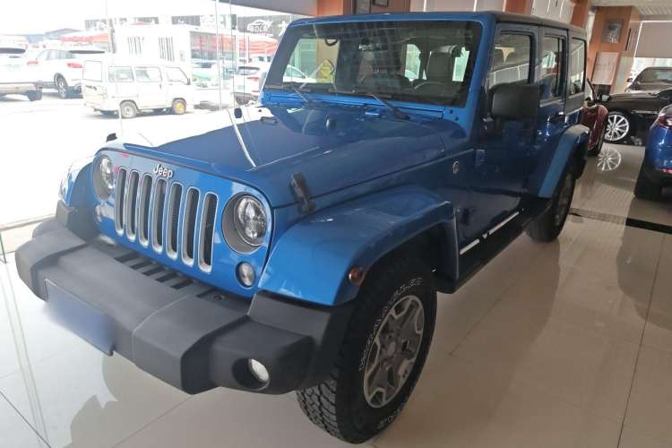 Used Jeep Wrangler 2015 3.0L Sahara Four-Door Comfort Edition