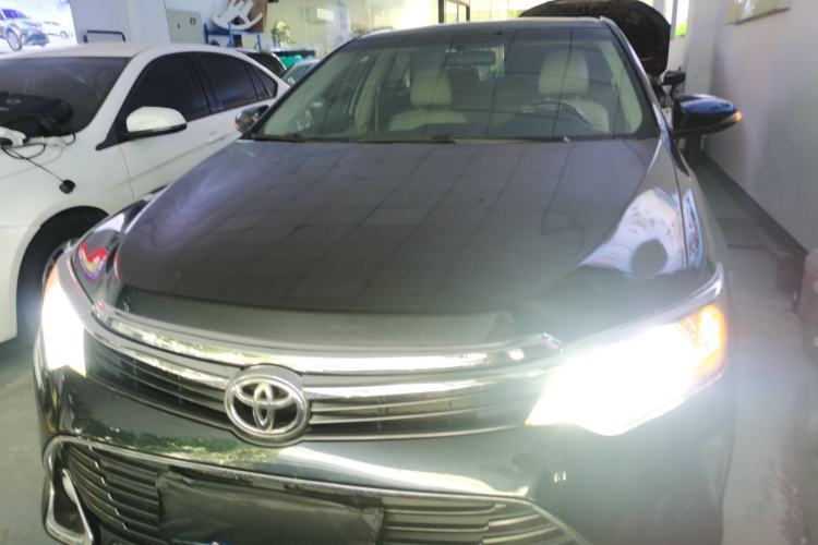 Used Toyota Camry 2016 2.0G 10th Anniversary Leading Edition
