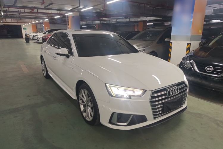 Used Audi A4L 2019 40 TFSI Fashion Edition China VI Emission Standard
