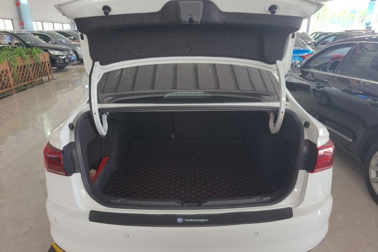 Used Volkswagen Bora 2021 1.5L Automatic Comfort Smart Connect Edition Interior 6