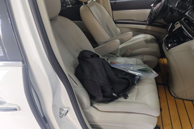 Used Buick GL8 2021 Land Cruiser Executive Class 652T Luxury Model
