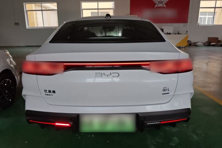 Used BYD Qin L 2025 DM-i Smart Drive 120KM Superior Model
