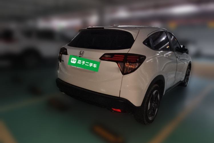 Used Honda Vezel 2017 1.8L CVT Front-Wheel Drive Pioneer Edition Rear Right 45 Deg