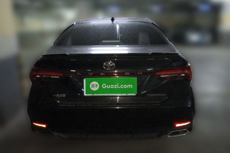 Used Toyota Avalon 2019 2.5L Touring Premium Version China VI Standard
