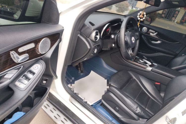 Used Mercedes-Benz GLC 2016 GLC 260 4MATIC Luxury Model
